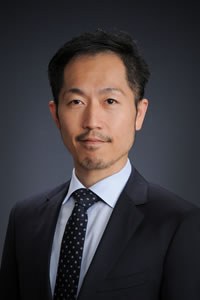 院長:中村 茂人(歯学博士・日本大学客員教授)